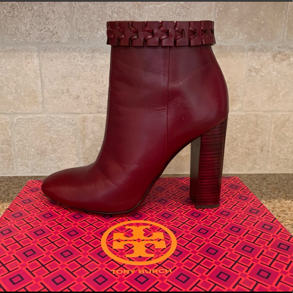 TORY BURCH Sarava Bootie, Size 9